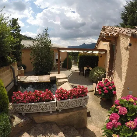 Con Jardín, Barbacoa, Piscina En Pleno Montseny Casa rural Arbúcies