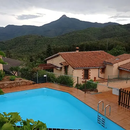 Con Jardín, Barbacoa, Piscina En Pleno Montseny *